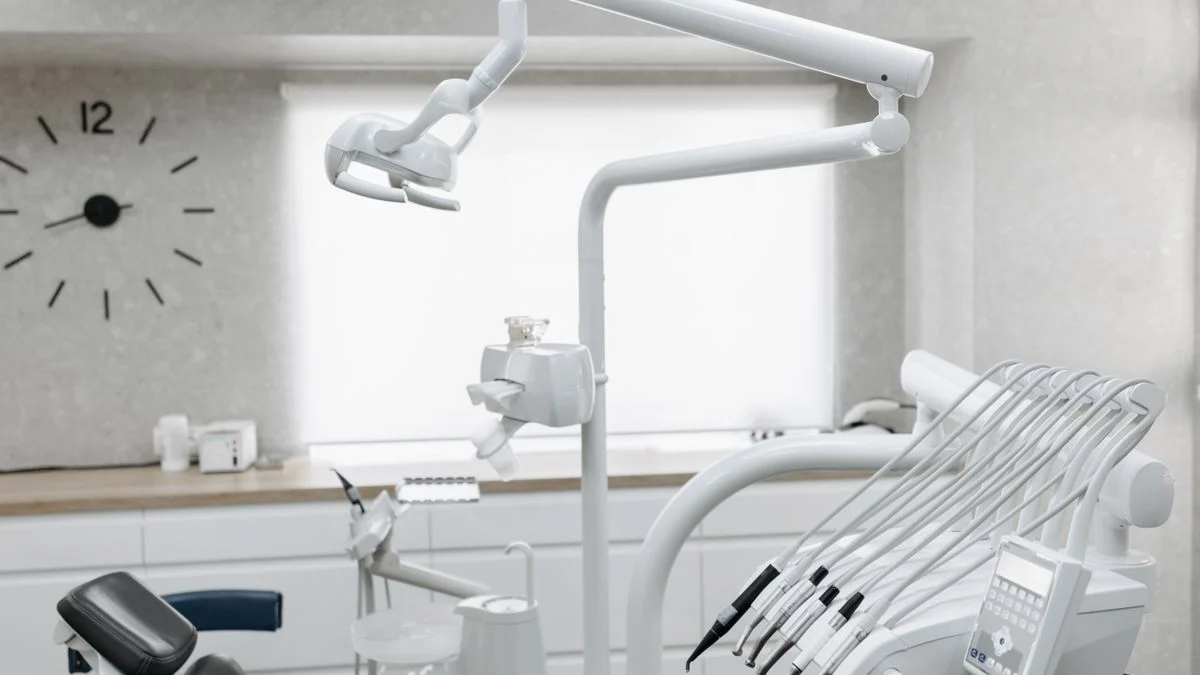 A dental treatment room, representing major services like crowns or root canals available without a wait
